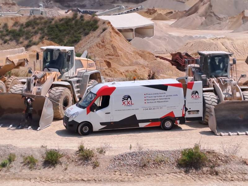  Dépannage pneus poids lourd chantier dans l'Hérault