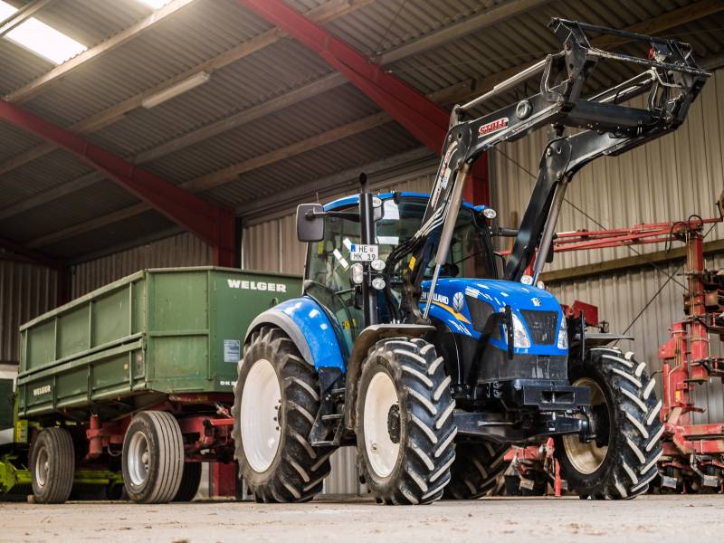  Où trouver des pneus tracteur pas cher à Montpellier ? XXL TYRES a la réponse !