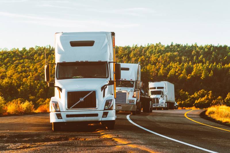Pneu 385/55 R22.5 poids lourd camion à Montpellier dans l'Hérault